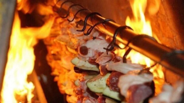 Tokat Kebabı Sezonu Açıldı: 300 Yıllık Lezzet Efsanesi Korlara İndi