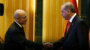 Asgari Ücret ve Emekliye Yeni Zam İddiası: Ankara Kulisi Gündem Oldu