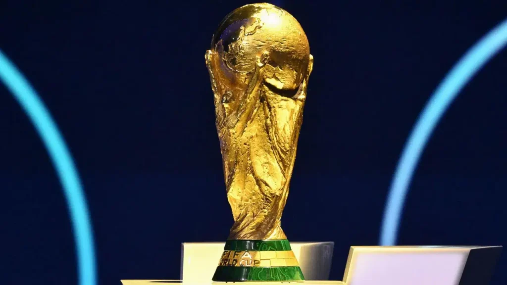 Futbolda ilk kez Dünya Kupası ile uygulanan kurallar:: Ağzını kapatan futbolcuya…